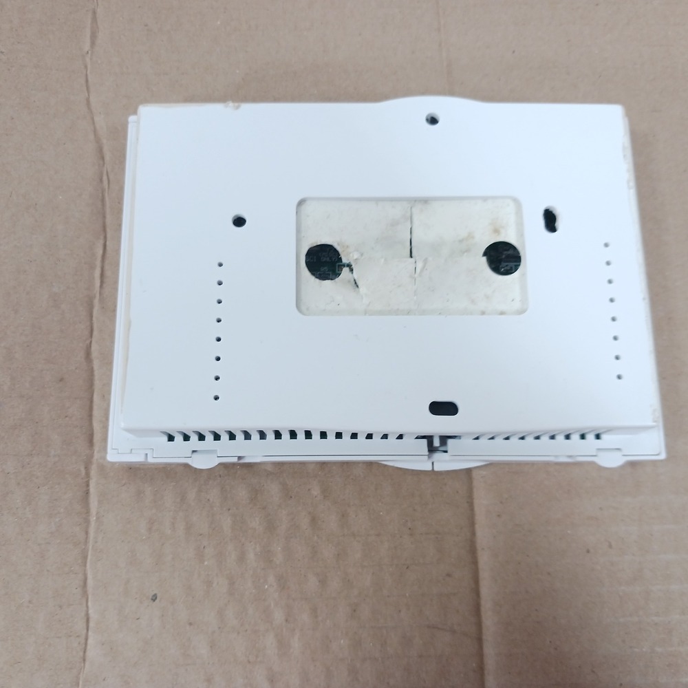 Goodman TSTATG3271C Programmable Digital Thermostat HVAC Air Conditioning Heat - Picture 4 of 4
